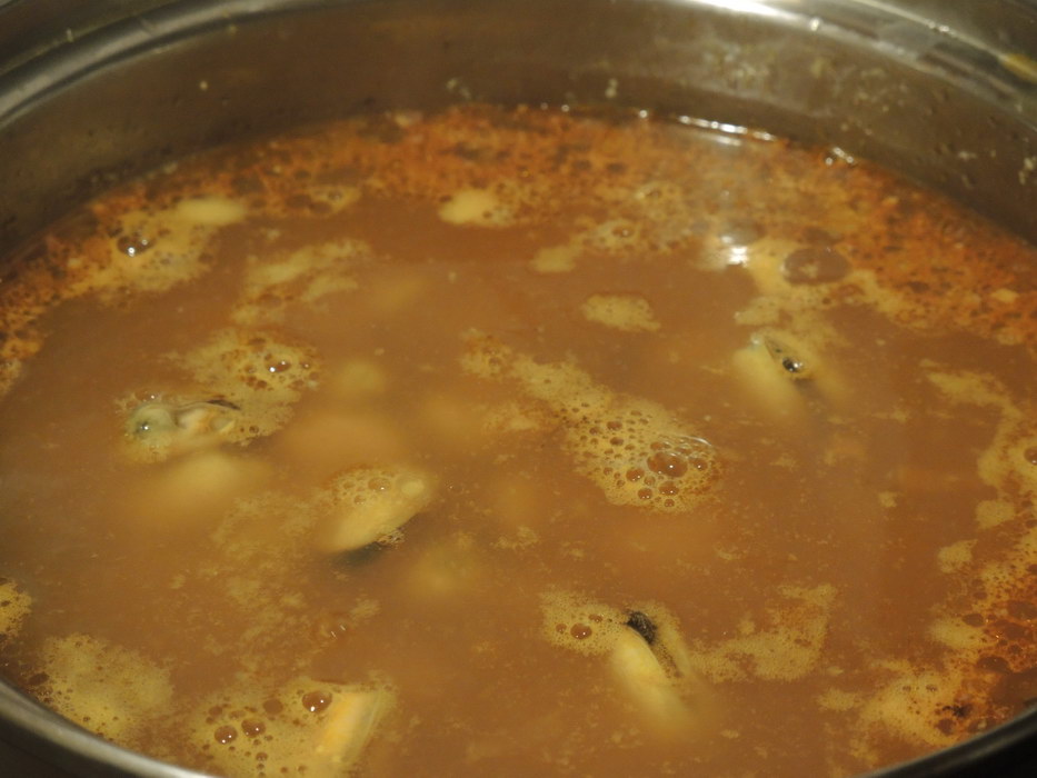 Зажарку и морепродукты в суп