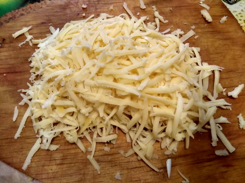 Натереть сыр