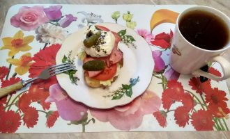 Домашний завтрак «Как в ресторане» с яйцом пашот