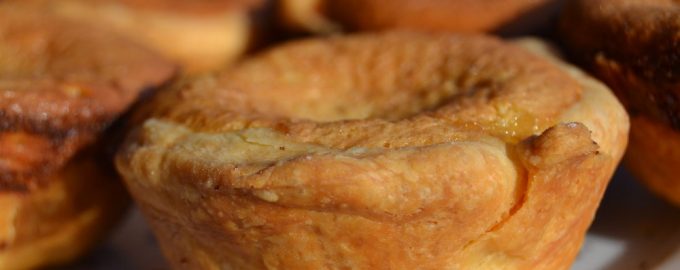 Слоёные пирожные с начинкой из фасоли – хрустящее тесто, ореховый вкус