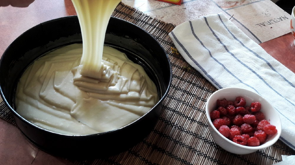 Тесто на рассоле: 5 рецептов для пышной и нежной выпечки