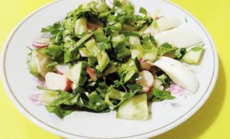 Новый салат с крабовыми палочками, не «попса», а витаминный
