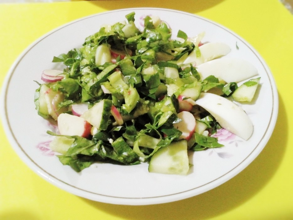 Новый салат с крабовыми палочками, не «попса», а витаминный