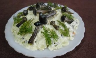 Салат «Лесная фантазия» - хороший грибной салат