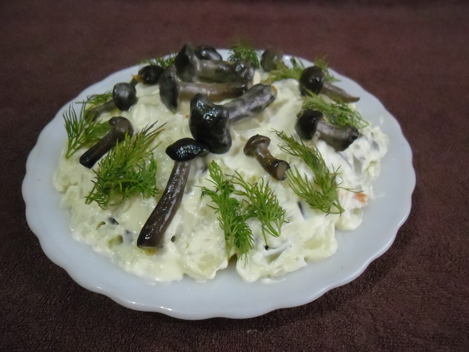 Салат «Лесная фантазия» - хороший грибной салат