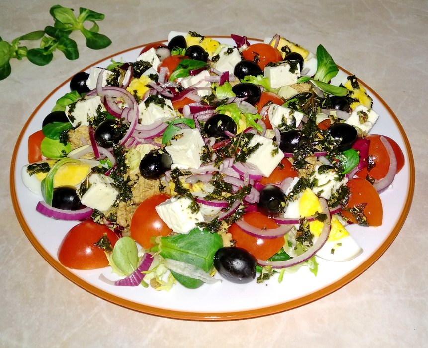 Новый салат из тунца с овощами - покорил простотой и вкусом