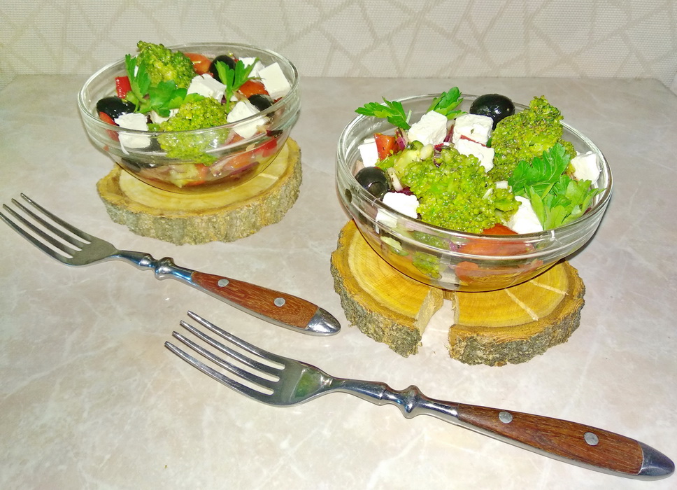 «Весенний салат с брокколи» - невестка любит его готовить: оригинальный и без вреда фигуре